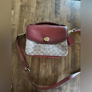 Coach Coated Canvas Signature Cassie Crossbody